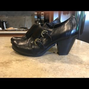 Black dress shoes / low shoe-boots